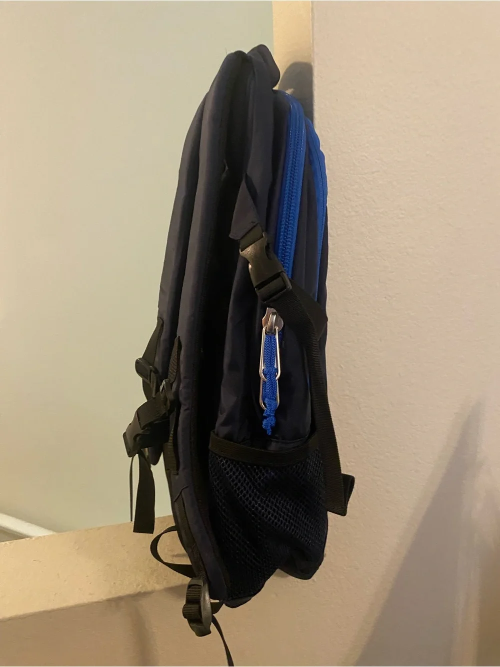 GAP durable navy